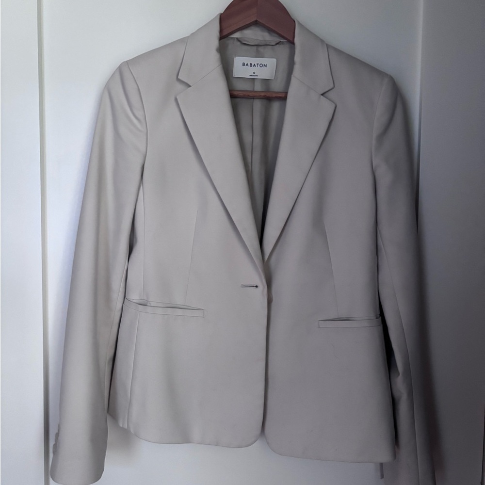 Babaton Tailored Light Cream Single-Button Blazer